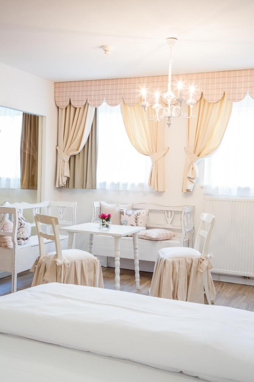 Boutique Hotel Olympia San Vigilio Di Marebbe Bagian luar foto